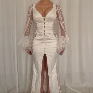 Galia Lahav Couture Silk & Lace Bridal Gown – Illusion Back – Size XS/S